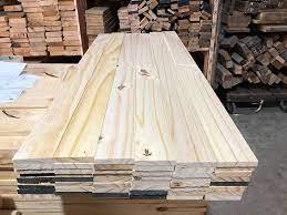 Gỗ xẻ, ván, tấm, đã qua chế biến sơ bộ