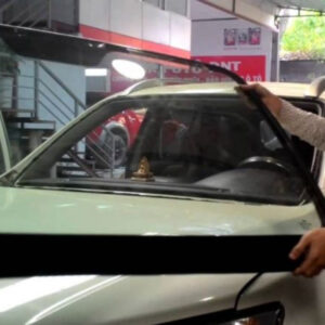 Kính Chắn Gió Ô Tô (Car Windshields)