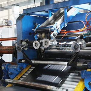 Máy Cán Cao Su (Rubber Calendering Machine)