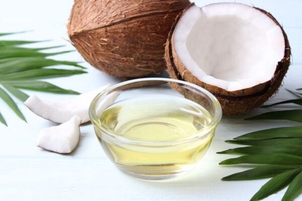 Dầu thực vật ép lạnh (dầu dừa, dầu gấc)